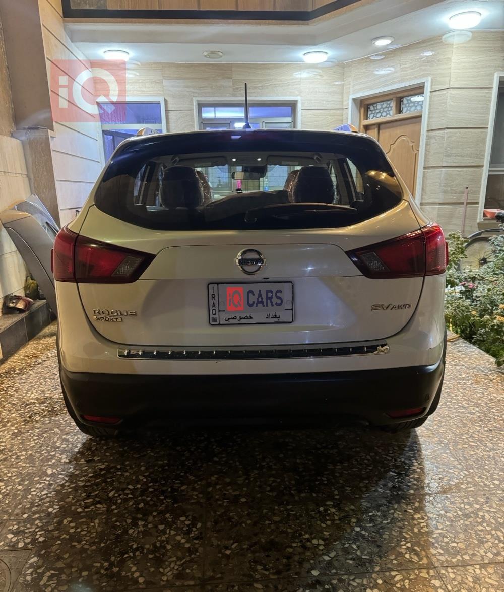 نيسان روج سبورت